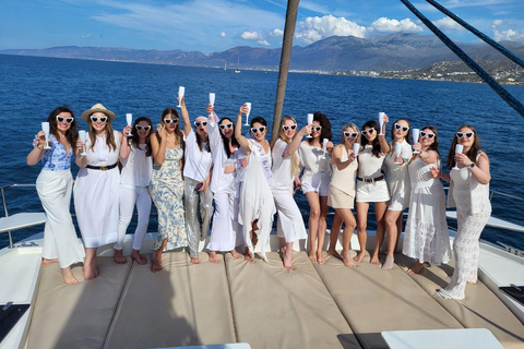 Hersonissos: Luxury Catamaran Cruise to Dia - Lunch & Drinks Catamaran Trip to Dia with Transfer from Hersonissos & Malia