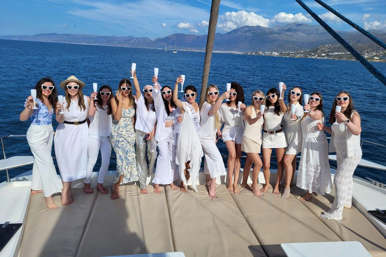 Hersonissos: Luxury Catamaran Cruise to Dia - Lunch & Drinks Catamaran Trip to Dia with Transfer from Hersonissos & Malia