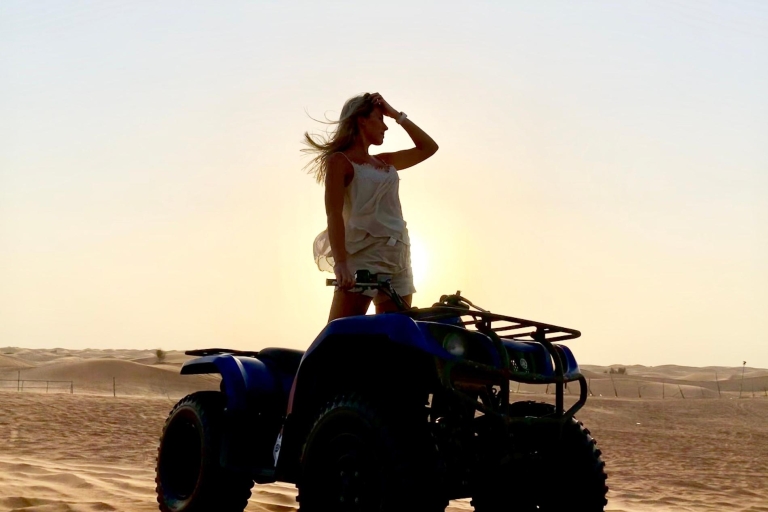Sharm : Balade en quad au lever du soleil, petit-déjeuner bédouin et promenade à dos de chameauSharm : Safari en VTT au lever du soleil, petit déjeuner bédouin et balade à dos de chameau.