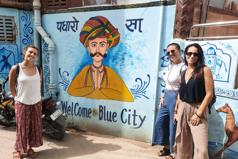 Jodhpur Blue City Heritage Walk avec un guide agrééVisite guidée de la ville bleue de Jodhpur avec un guide agréé