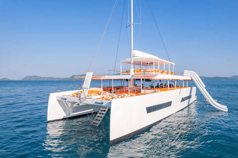 Pattaya: 3 Inselhopping auf einer Segelyacht mit Buffet