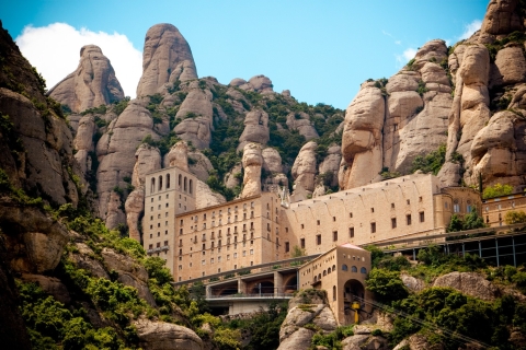 Desde Barcelona: tour guiado Montserrat y monasterio UNESCOOpción estándar