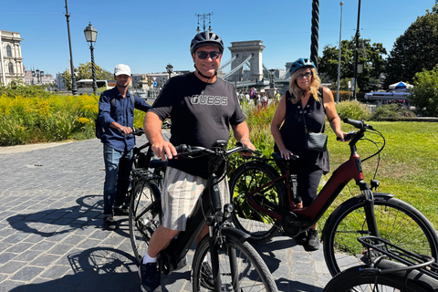 Budapest: Complete E-Bike Tour of Buda & Pest Highlights