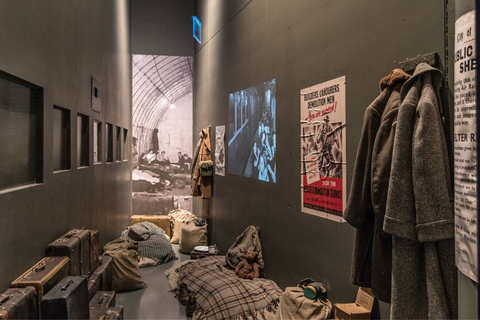 Gdańsk: Private Guided Tour of the WWII Museum