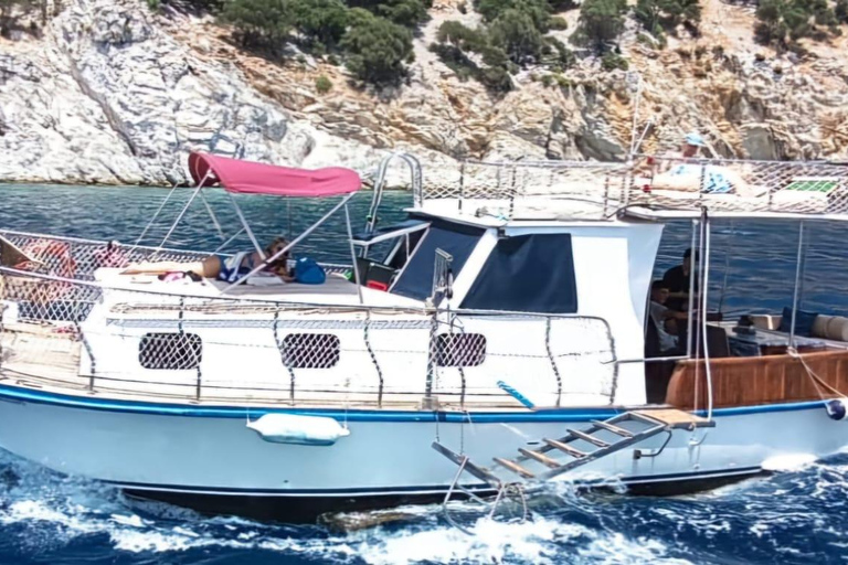 Marmaris privat båttur hela dagenMarmaris privat båttur hela dagen 3-7 personer