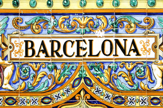 Barcelona: Tasty Street Food and Sightseeing Guided Tour
