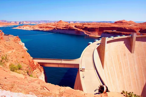 Page: Lake Powell Scenic Dam Cruise