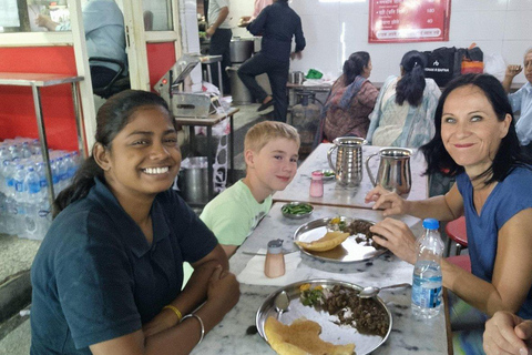 Old Delhi: Night Time Feast A Food Lover’s Tour