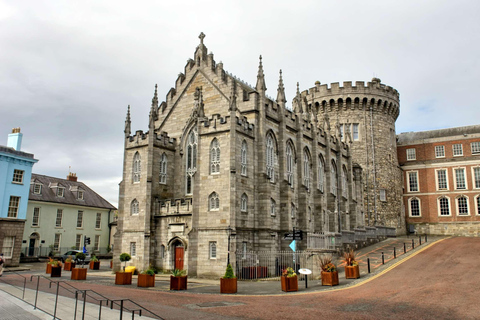 Dublin Private Tour with Skip-the-line Dublin Castle Tickets 3-hour: Old Town Tour with Dublin Castle Tickets
