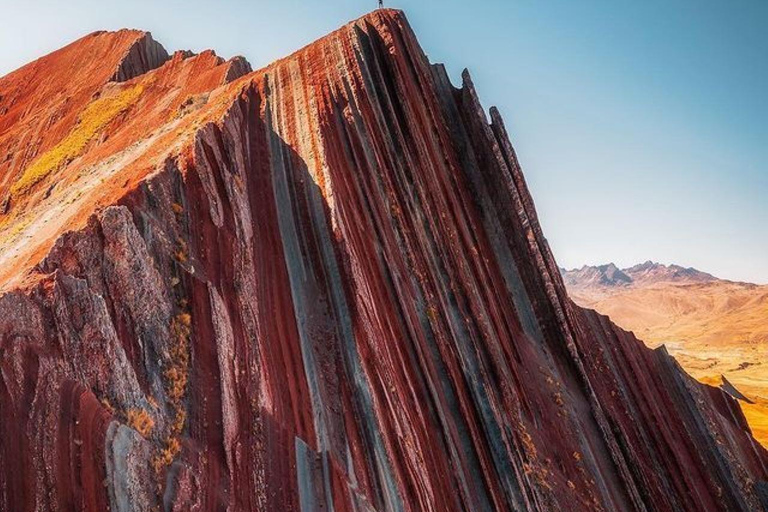 Cusco: Pallay Punchu Mountain Guided Hike with Meals