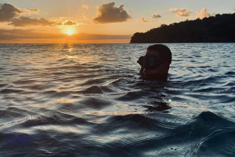 Gili Trawangan : Excursión en grupo de snorkel y puesta de sol +grabación con GOPRO