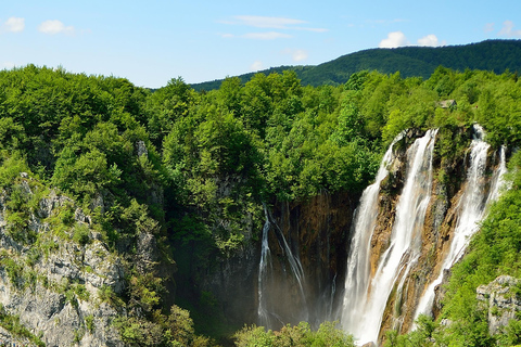 From Zadar: Plitvice Lakes Guided Day Tour and Boat Ride From Zadar: Plitvice Lakes Day Tour, Simply and Safe Tour