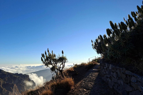 Madeira: Sunset at Pico Arieiro and the Stairway to Heaven Madeira: Sunset at Pico Arieiro and Escadaria do Céu