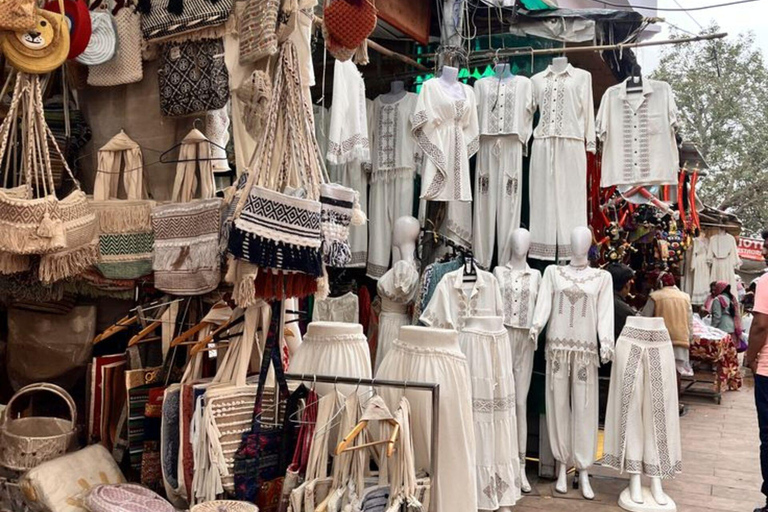 Jaipur Shopping Experience with Female Shopping Expert Shopping Tour: with Car + Guide
