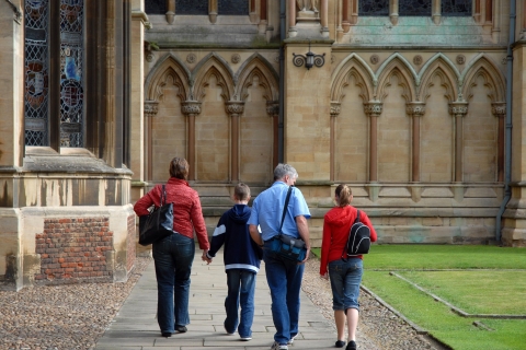 Cambridge: Visita guiada local a pie en inglésTour guiado compartido