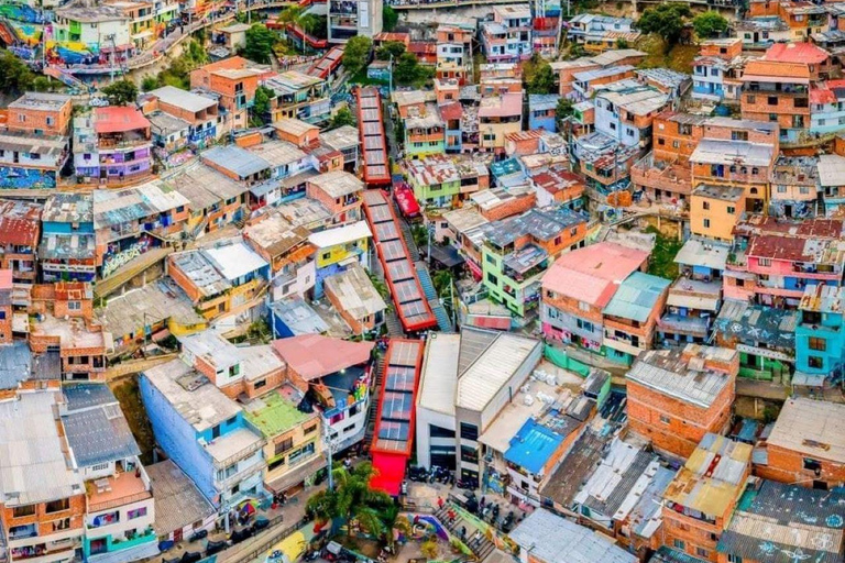 Medellín: Private Stadtrundfahrt, lokale Sehenswürdigkeiten und Comuna 13