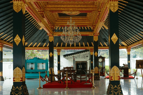 Yogyakarta: Sultan Palace &amp; Water Castle Day Tour