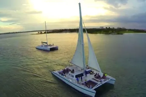 Nassau: Sunset Dinner Cruise