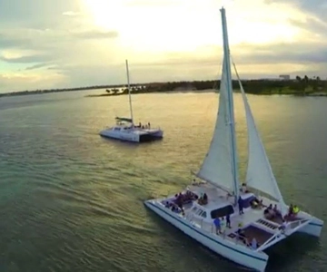 Nassau: Sunset Dinner Cruise