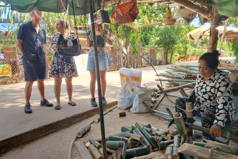 Visita todas as atracções turísticas em torno de Battambang