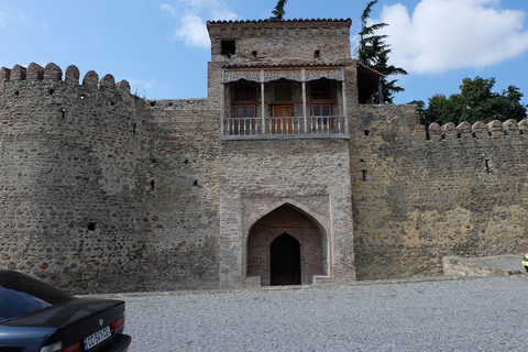 Tbilisi: Unique Kakheti Tour: Telavi, Winery & Monasteries