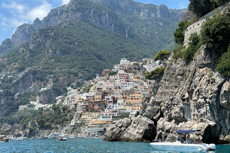 Private boat tour from Positano to Capri