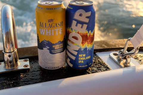 Portland: Sunset Lighthouse Cruise in Casco Bay with Drinks