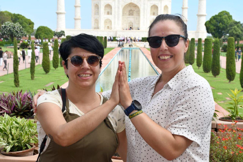 Delhi/Agra: Excursión privada en coche por el Taj Mahal y el Fuerte de AgraGuía única