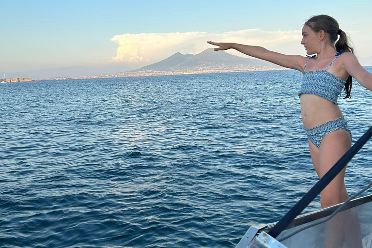 Naples: City Boat Tour with Aperitif