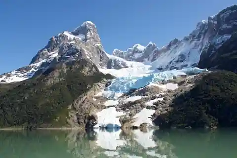 Puerto Natales: Navegación por los Fiordos