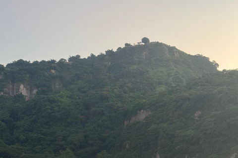 San Salvador: Wycieczka kajakowa o wschodzie słońca po jeziorze Ilopango z odbiorem