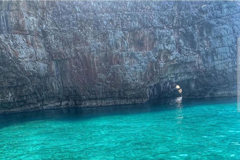 Budva: Blue Lagoon, Sveti Stefan, and Snorkeling Cruise