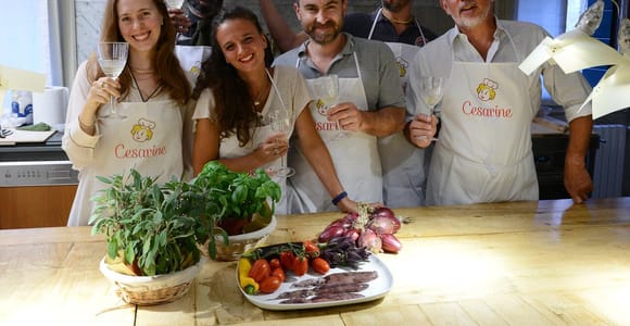 Rialto Market and Cicchetti Cooking Class in Venetian Venue