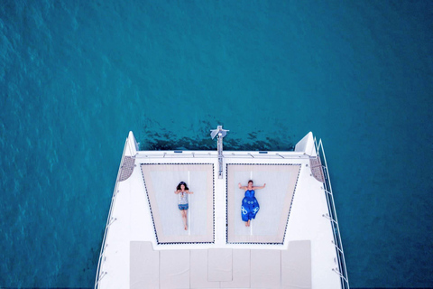 Krabi: Luxuriöse Sonnenuntergangsfahrt zu 4 Inseln mit einem Power-Katamaran