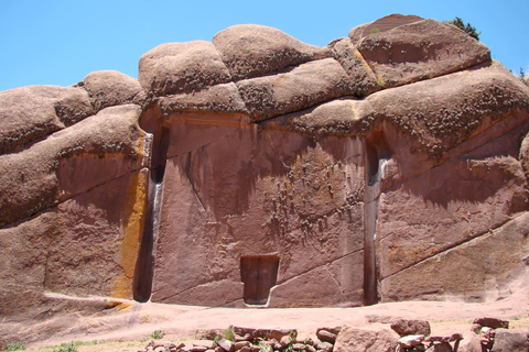 Puno: Chucuito, Aramu Muru, and Juli Day Tour with Show