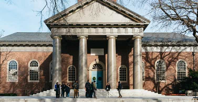 Cambridge: Explore Harvard University on a Student-Led Tour