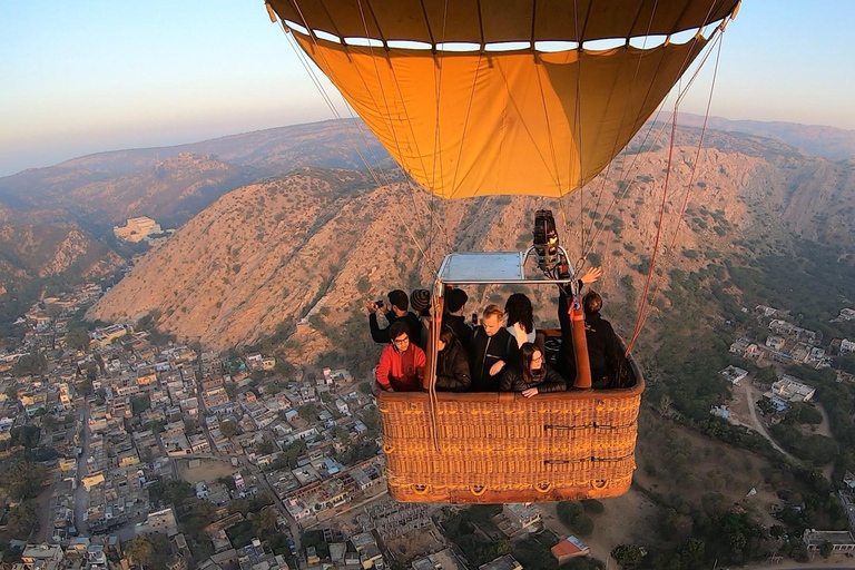 Jaipur: SkyWaltz Hot Air Balloon SafariSkyWaltz Hot Air Balloon Safari