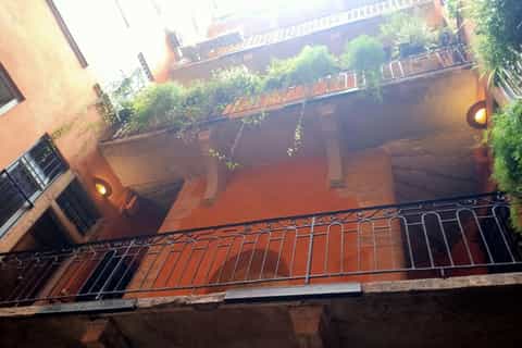 Lyon : visite des plus remarquables traboules et trésors du Vieux-Lyon