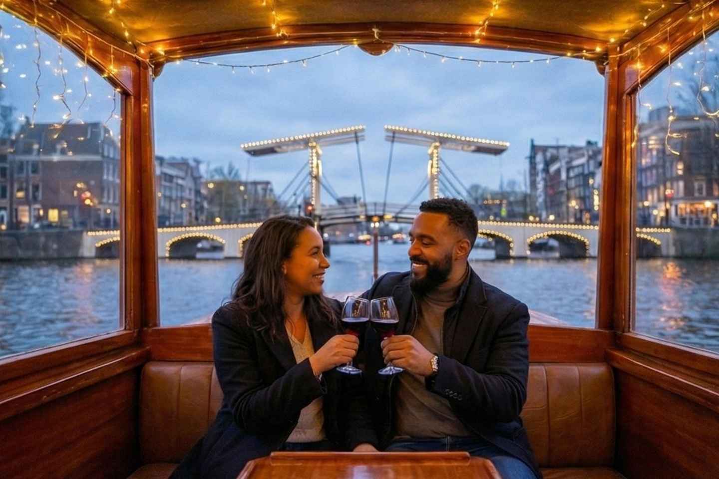 Crociera di 1,5 ore sui canali di Amsterdam con guida