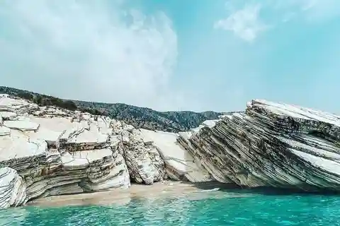 Group Boat Tour From Saranda to Krorez. Free Drink &Umbrella