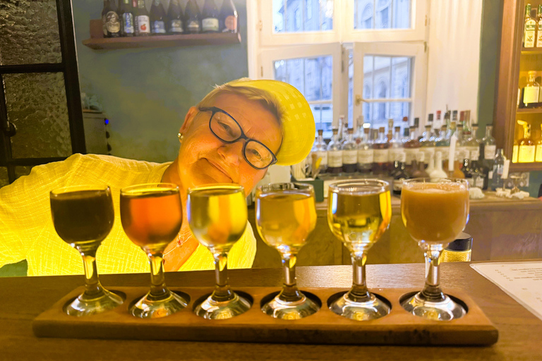 Warsaw: Hidden Gems Food and Culture Tour for Small Groups