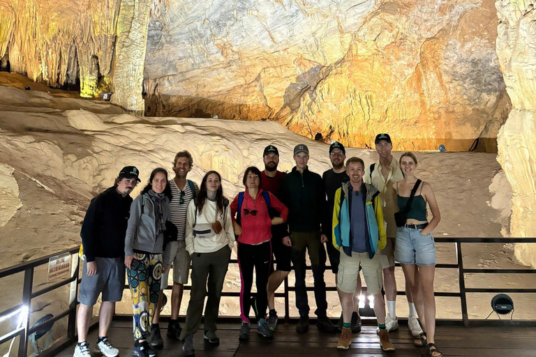 Phong Nha National Park: Paradise Cave Half-Day Tour Pickup in Hue and drop-off in Phong Nha