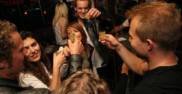 4-Hour Shanghai Pub Crawl (bars & nightclub hopping) photo 10