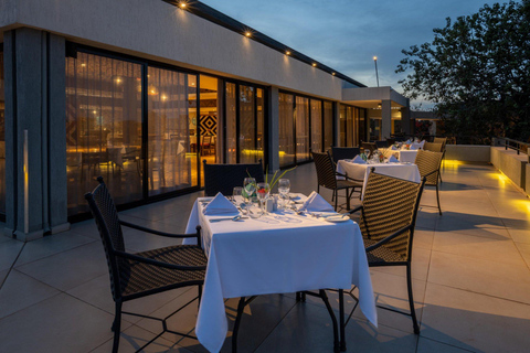 Kigali: Excursión de lujo de un día al Parque Nacional de Akagera con paseo en barco