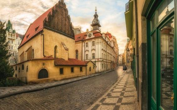 Prag: Eine Reise durch die Geschichte des jüdischen Prags