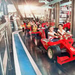 Abu Dhabi: biglietto d'ingresso al Ferrari World con navetta gratuita