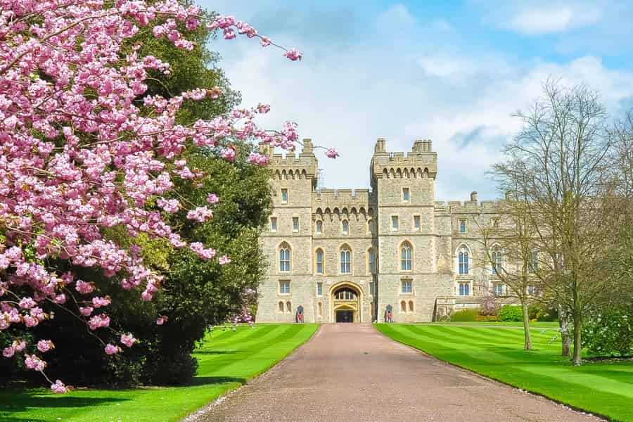 London: Schloss Windsor & Hampton Court Palace von Heinrich VIII.. Foto: GetYourGuide London: Schloss Windsor & Hampton Court Palace von Heinrich VIII.. Foto: GetYourGuide