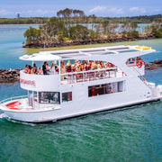 Byron Bay: Cocktails & Long Lunch 3-Hour Cruise Set Menu Byron Bay: Cocktails & Long Lunch 3-Hour Cruise Set Menu