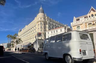 Cannes: Stadtführung in einem Oldtimer-Bus
