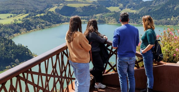 São Miguel: Eastern Van Tour to Furnas & Nordeste with Lunch